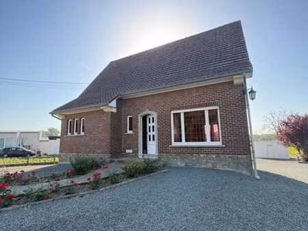 villa 4 façades avec vaste terrain de 31 ares à lessines