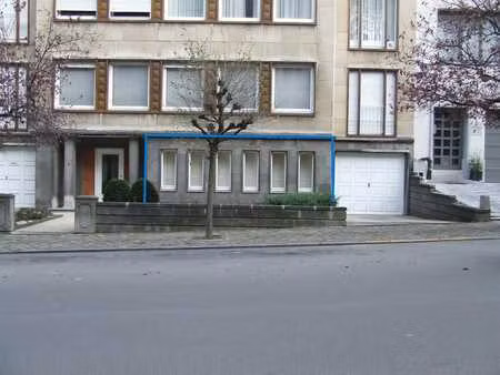 bureau à louer 40m²  quartier louise cambre/etoile