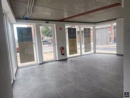 rez-de-chaussée commercial