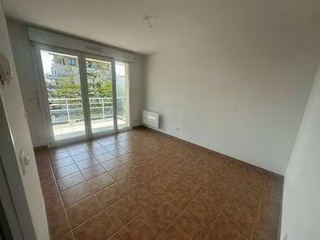 location appartement 2 pièces à caen (14000) : à louer 2 pièces / 35m² caen