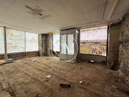 location locaux professionnels 62 m² à versailles (78000)  3 000 €