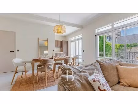 appartement de luxe à vendre à aix-les-bains : 890 000 €