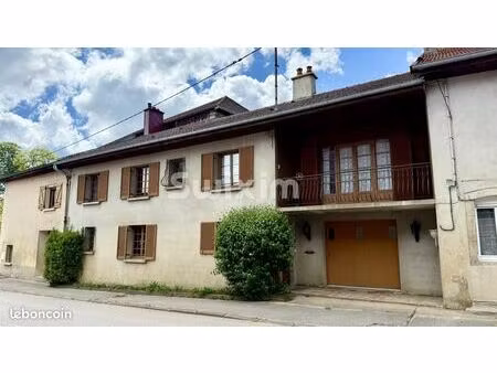 appartement 5 pièces 141 m²