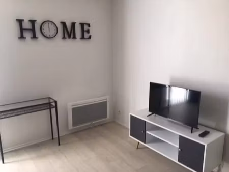 location meublée appartement 1 pièce 25 m² à ivry-sur-seine (94200)  795 €