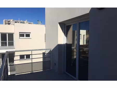 location appartement  38.66 m² t-2 à nîmes  568 €