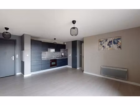 location appartement  62.33 m² t-3 à toulouse  823 €