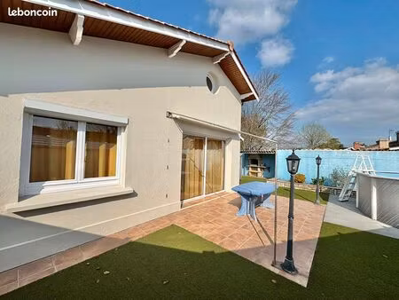 maison 8 pièces 193 m²