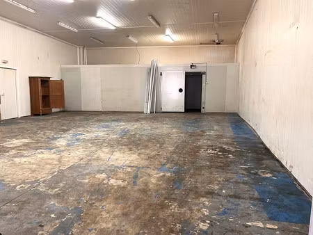 location locaux professionnels 2 pièces 202 m² à lille (59000)  1 907 €