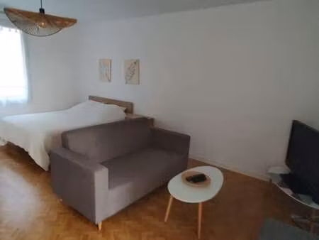 location appartement t1 meublé à angers saint-serge (49000) : à louer t1 meublé / 39m² ang