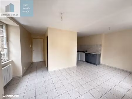 studio 1 pièce 26 m²