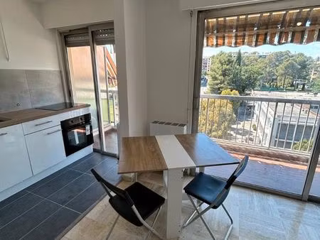 2p 33m2 meublé rénové  balcon  le cannet 799 hc