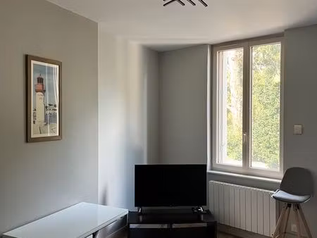 appartement meublé type 2 (1 chambre)