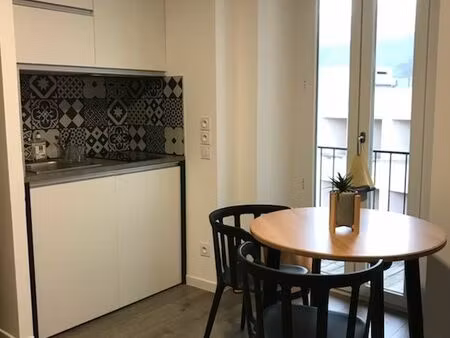 super studio meublé - disponible de suite