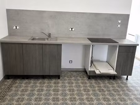 maison à louer de 75m2 avec petite cour et cave à sars-poteries
