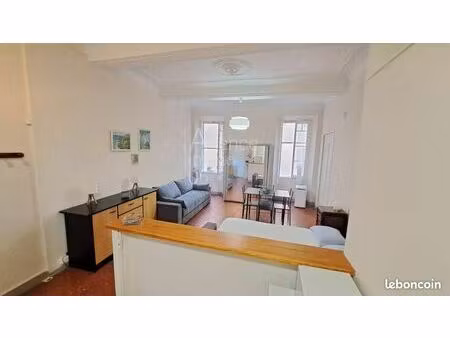studio 1 pièce 33 m²