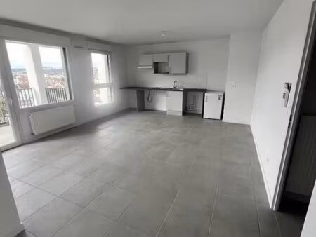 appartement 3 pièces 64 m²