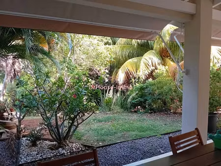 location meublée appartement 3 pièces 90 m² à le robert (97231)  1 350 €