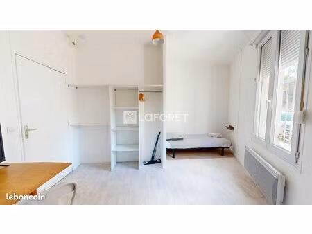 studio 1 pièce 14 m²