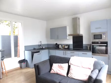 location meublée appartement 3 pièces 48.2 m² à orsay (91400)  1 380 €