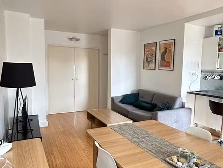 appartement meublé de 3 pièces à louer/ colocation possible