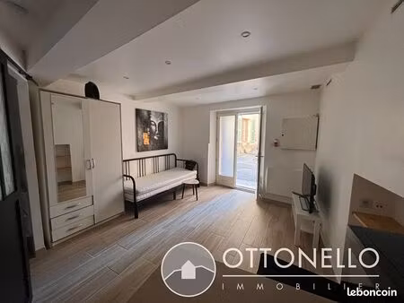 studio 1 pièce 21 m²