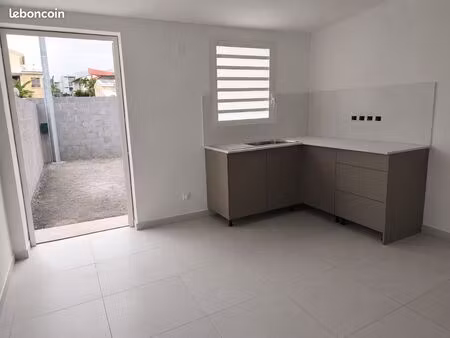 maison f2 neuf à louer 97470 saint-benoit