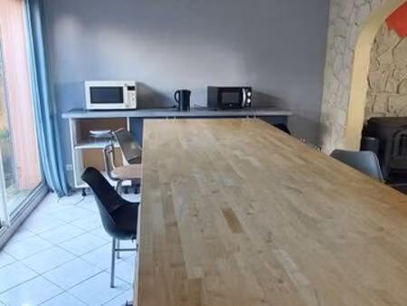 maison meubleea proximite tres proche des chantiers