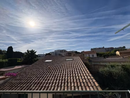 t3 mazargues avec balcon et cave