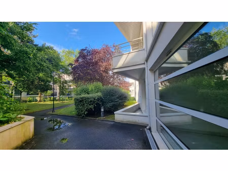 châtenay-malabry – grand 2 pièces de 52 90 m²