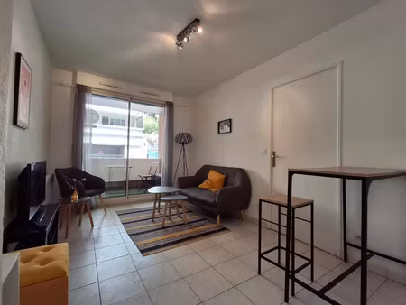 location appartement 2 pièces 32 m² à marseille 10 (13010)