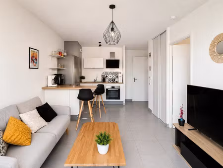 vente appartement 2 pièces 43 m² meyzieu (69330)