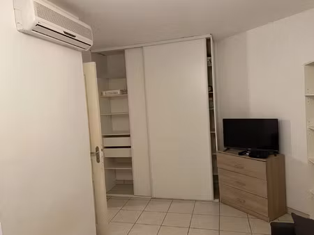 location appartement 1 pièce 20 m² à saint-denis (97400)