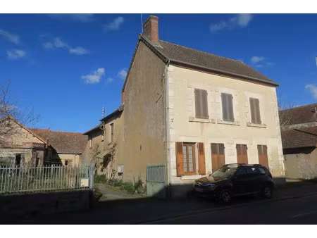 vente maison 7 pièces 140 m² montmarault (03390)
