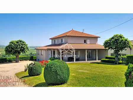 maison individuelle 190m2 - 6 chambres - terrain 2668m2 -dépend