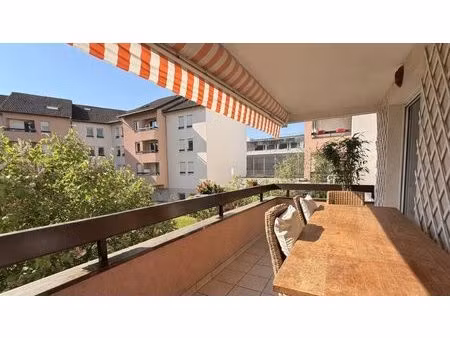 appartement annecy 3 pièces avec terrasse  cave et garage.