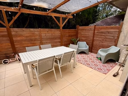 beau duplex de type 4 avec terrasse et parkings