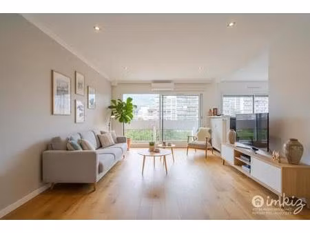 dernier étage avec vue – grand t3 lumineux de 81m²