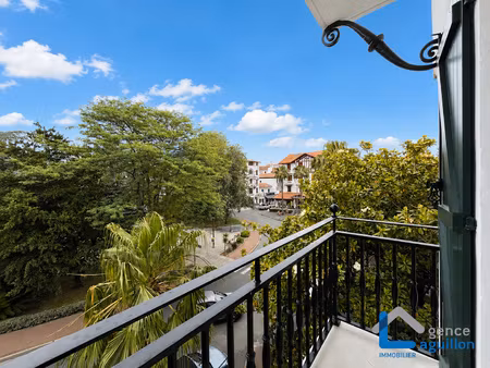hendaye plage - bel appartement t3 de 62 m2 avec balcons et