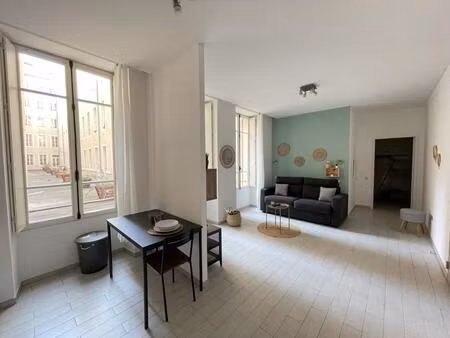 appartement renove cote joliette