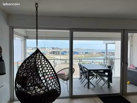 deux pièces face mer
