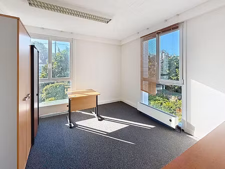 location local commercial 1 pièce  15.65m²  palaiseau