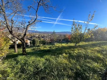 terrain constructible poisy 410 m²