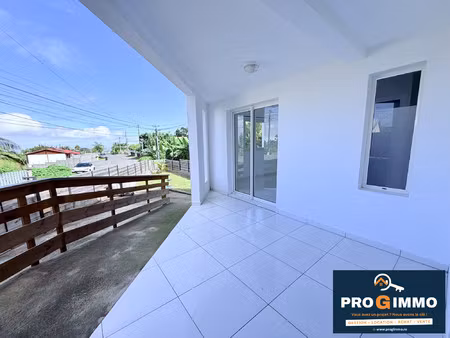 appartement t3 plain pied avec cour
