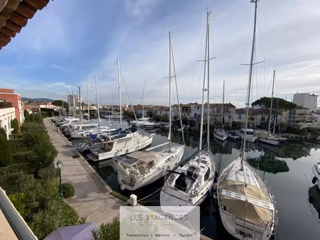 studio 22 m2 à louer à port-grimaud