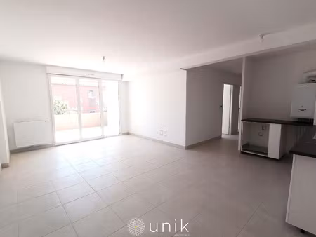 t3 de 2021 avec terrasse et garage
