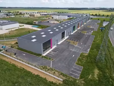 vente entrepôt 300m² à 750m²