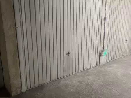 garage parking à louer villeurbanne
