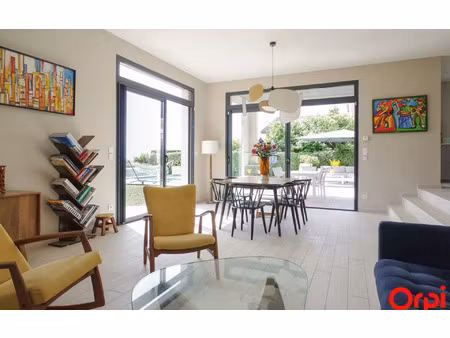 location maison  m² t-5 à dardilly  3 000 €