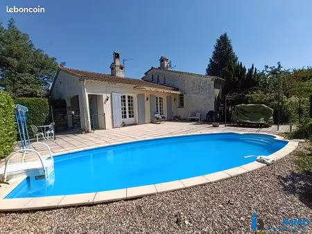 villa 7 pièces 180 m²