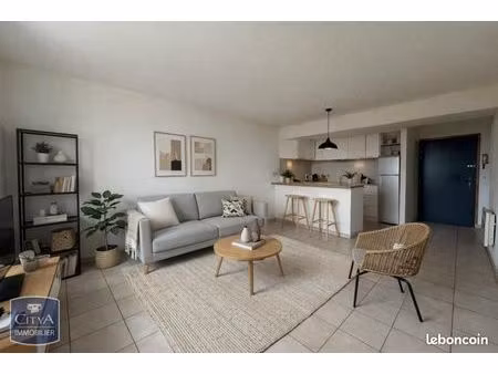 appartement 2 pièces 44 m²